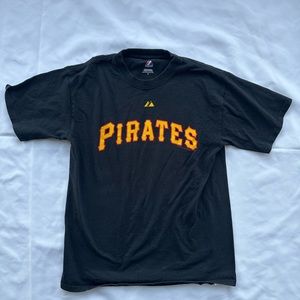 MLB Pirates black tee
